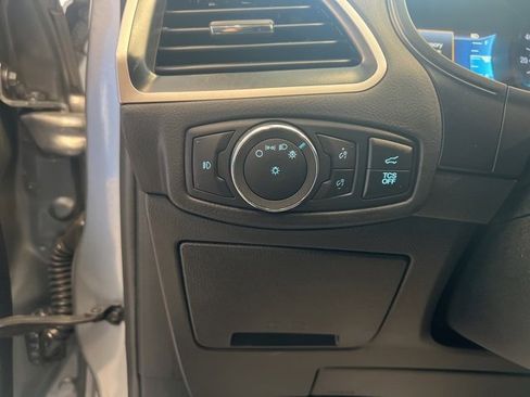 Used 2022 Ford Edge SEL w/ Convenience Package image 24