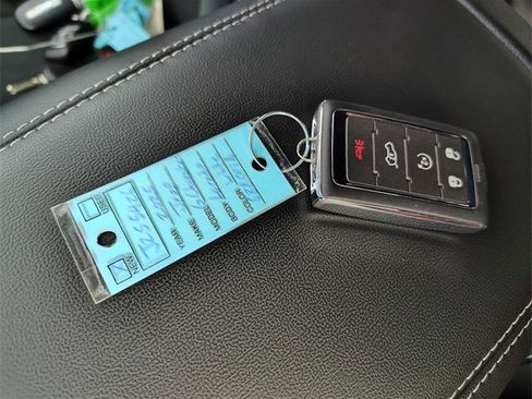 New 2025 Jeep Grand Cherokee L Altitude image 27