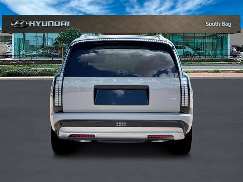 New 2026 Hyundai Ioniq 9 Limited image 6