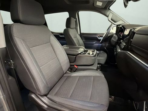 Used 2026 Chevrolet Silverado 1500 LT AWD/4WD image 9