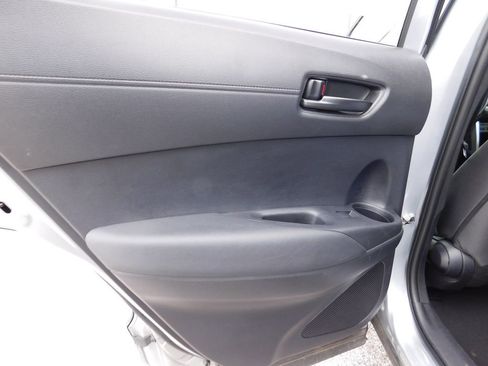 Used 2023 Toyota Corolla Cross LE image 10