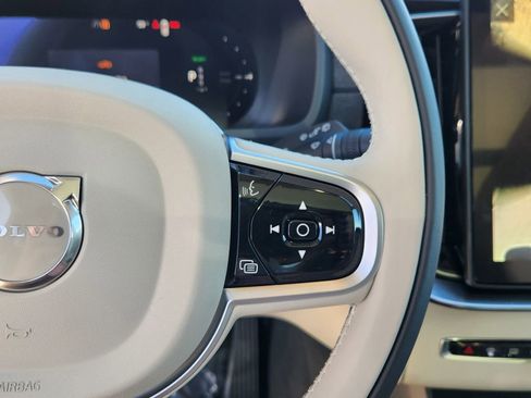 New 2026 Volvo XC90 T8 Ultra w/ Protection Package Premier image 17