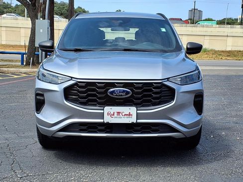 Certified 2024 Ford Escape ST-Line AWD/4WD image 2