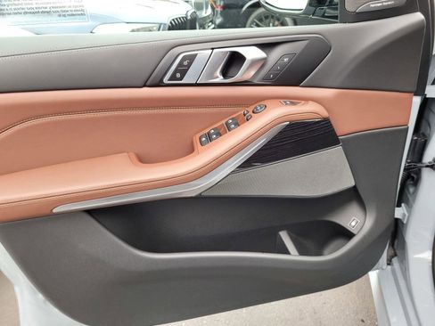 New 2026 BMW X5 xDrive50e w/ M Sport Package image 17