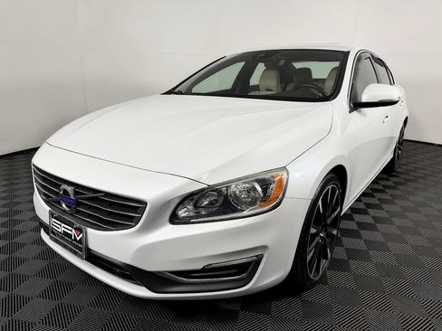 Used 2015 Volvo S60 T5 Premier w/ Convenience Package AWD/4WD image 3