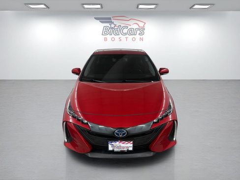 Used 2021 Toyota Prius Prime LE FWD image 2