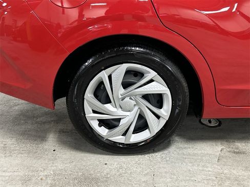 Certified 2025 Subaru Impreza 2.0i image 12