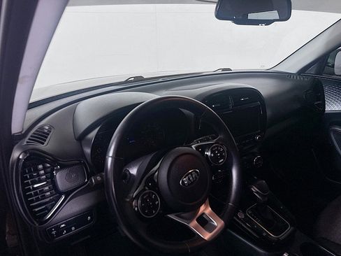 Used 2020 Kia Soul EX FWD image 9