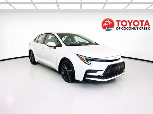 New 2026 Toyota Corolla SE FWD image 1