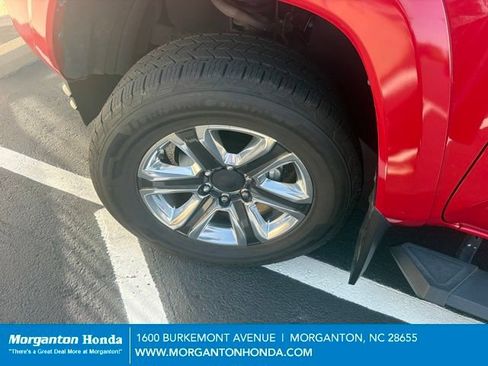 Used 2017 Toyota Tacoma Limited w/ Tow Package AWD/4WD image 5