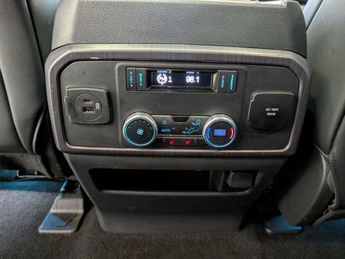 Used 2023 Ford Expedition Platinum AWD/4WD image 12