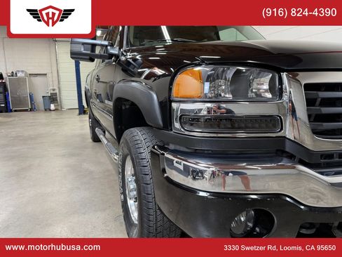 Used 2007 GMC Sierra 2500 SLE w/ Onstar Plus Package AWD/4WD image 15