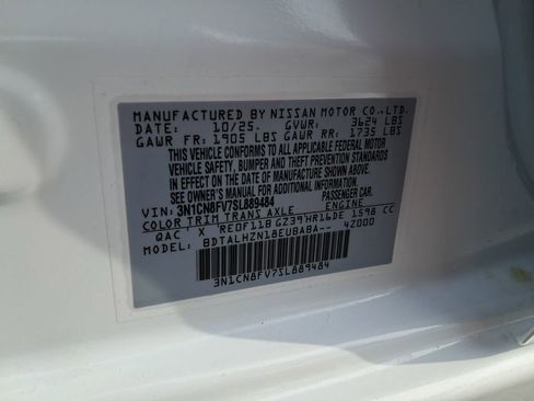 New 2025 Nissan Versa SR w/ Trunk Package image 31