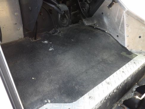 Used 2014 Ford E-350 and Econoline 350 Super Duty w/ A/C Prep Package RWD image 8