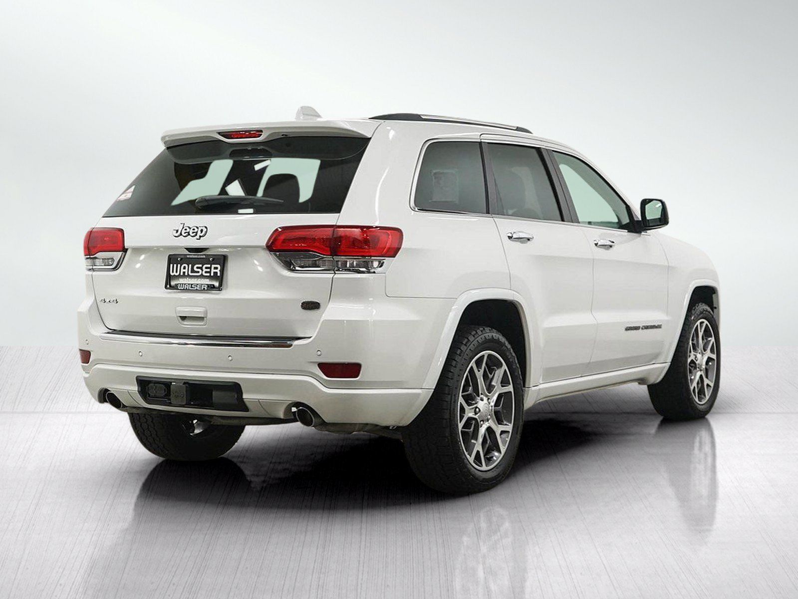 Used 2021 Jeep Grand Cherokee Overland AWD/4WD image 5
