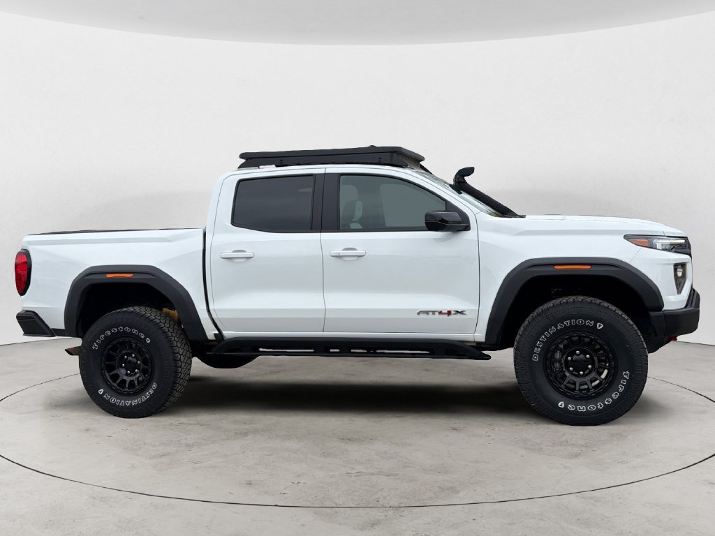 Used 2024 GMC Canyon AT4X w/ AT4X AEV Edition AWD/4WD image 4