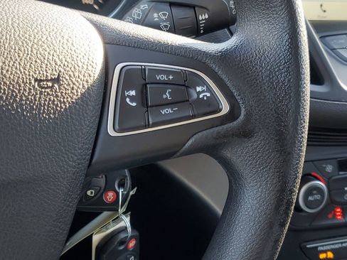 Used 2018 Ford Escape SE w/ SE Sync 3 Package image 18