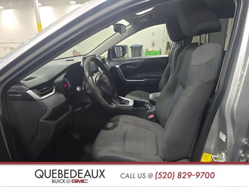 Used 2022 Toyota RAV4 XLE image 7