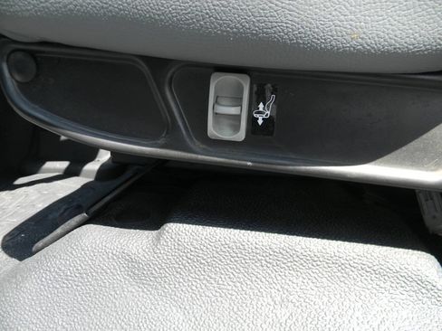 Used 2023 Ford F650 2WD Regular Cab Super Duty image 7
