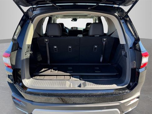 New 2025 Honda Pilot Touring image 8