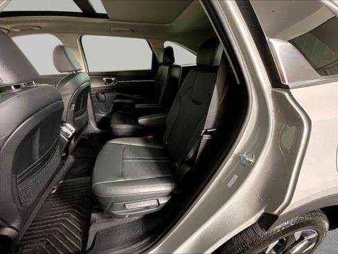 Used 2025 Kia Sorento SX FWD image 22