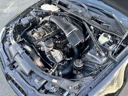 Used 2011 BMW 335i xDrive Sedan image 30