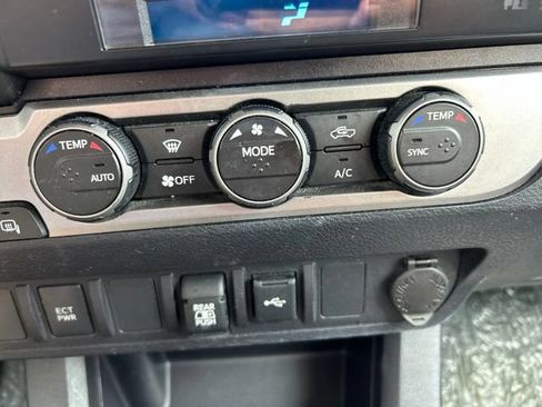 Used 2021 Toyota Tacoma SR5 RWD image 16