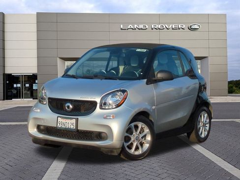 Used 2018 smart fortwo electric drive image 1