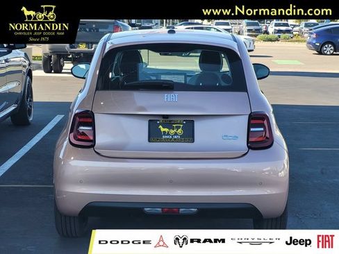 New 2026 FIAT 500 e FWD image 5