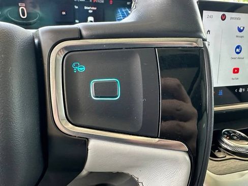 Used 2025 Ford Expedition Max Platinum w/ Driver's Package AWD/4WD image 27