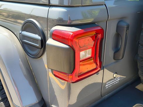 Used 2020 Jeep Wrangler Unlimited Rubicon image 33