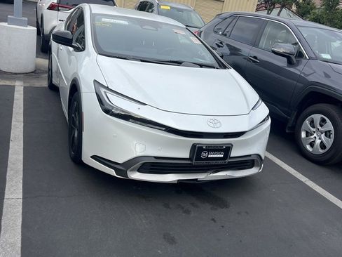 Used 2023 Acura MDX SH-AWD w/ Technology Package image 5