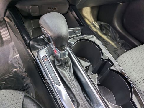 Used 2025 Chevrolet Trax LT w/ LT Convenience Package image 20