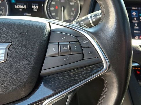 Used 2022 Cadillac XT5 Premium Luxury w/ Technology Package AWD/4WD image 24