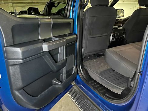 Used 2017 Ford F150 XLT w/ Equipment Group 302A Luxury AWD/4WD image 19