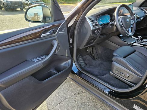 Used 2024 BMW X3 xDrive30i w/ Premium Package image 19