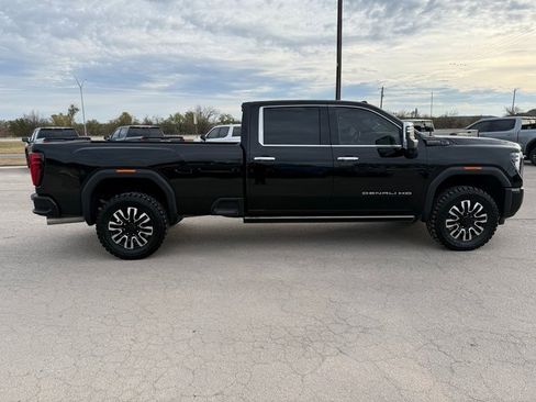 Used 2024 GMC Sierra 3500 Denali Ultimate image 7