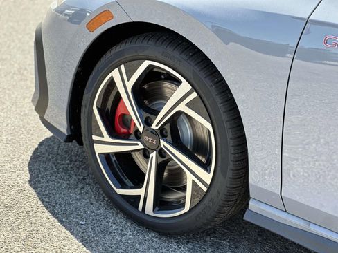 New 2026 Volkswagen GTI SE FWD image 7