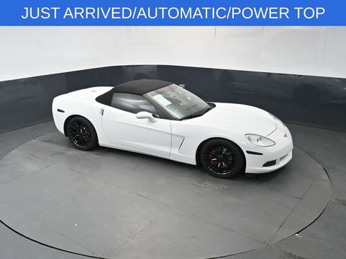Used 2005 Chevrolet Corvette Convertible w/ Preferred Equipment Group RWD image 31