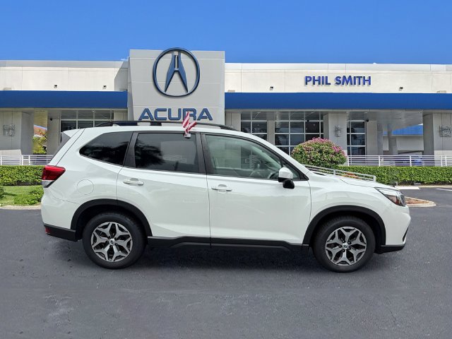 Used 2021 Subaru Forester Premium AWD/4WD image 4