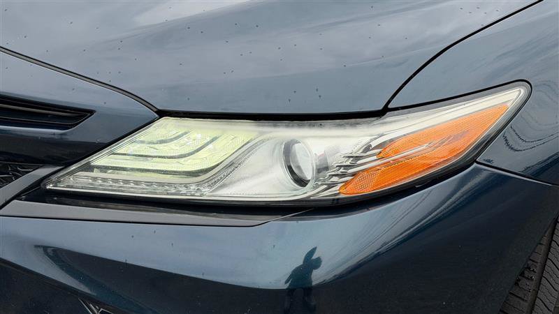 Used 2019 Toyota Camry XSE FWD image 12