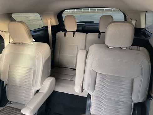 Used 2021 Ford Explorer XLT image 24