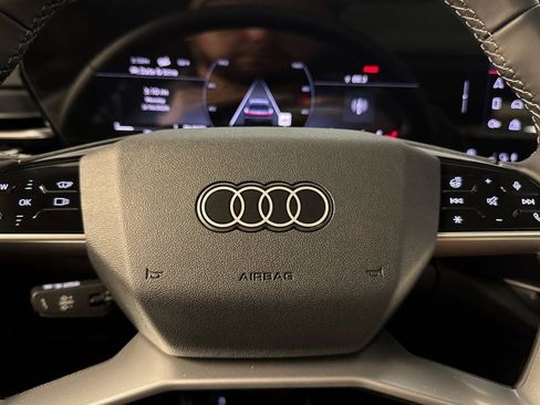 New 2025 Audi Q5 Premium Plus image 23