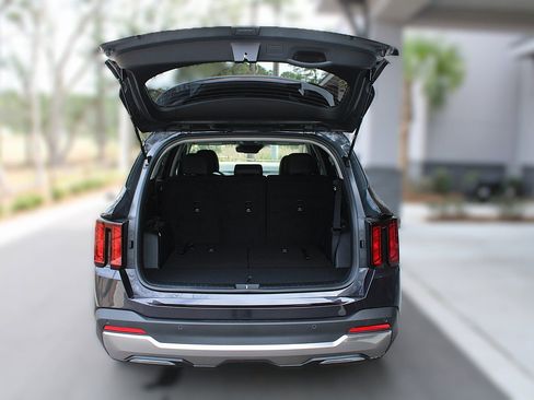 New 2026 Kia Sorento S w/ S Panoramic Sunroof Package image 9