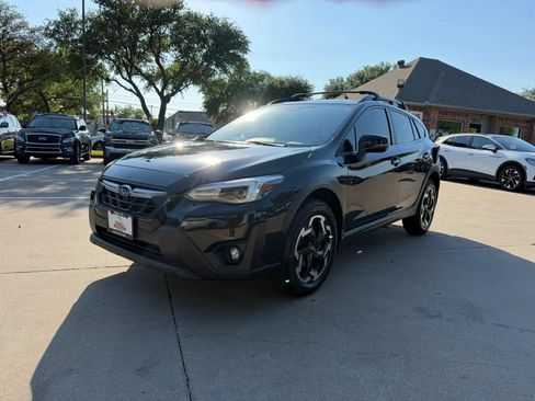Used 2021 Subaru Crosstrek 2.5i Limited w/ Moonroof Package 2 AWD/4WD image 3