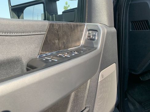 Used 2023 Ford F350 Lariat w/ Lariat Ultimate Package AWD/4WD image 17