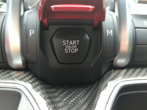 Used 2024 Lamborghini Urus Performante image 23