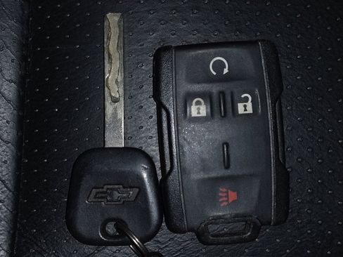 Used 2018 Chevrolet Silverado 1500 LT w/ LT Convenience Package image 32