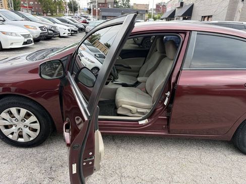 Used 2012 Honda Civic LX image 9
