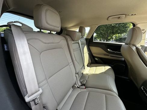 Certified 2024 Lincoln Corsair AWD w/ Equipment Group 101A image 38